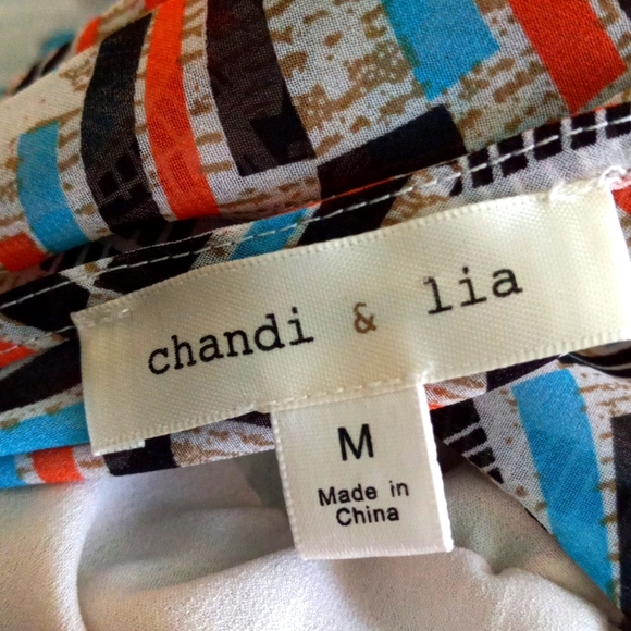 Chandi & Lia Sz Med, Faux Wrap Style midi Abstract Dress with Pockets - Picture 6 of 8